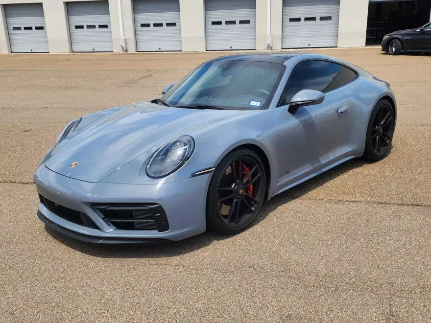 2023 Porsche 911 GTS photo 1
