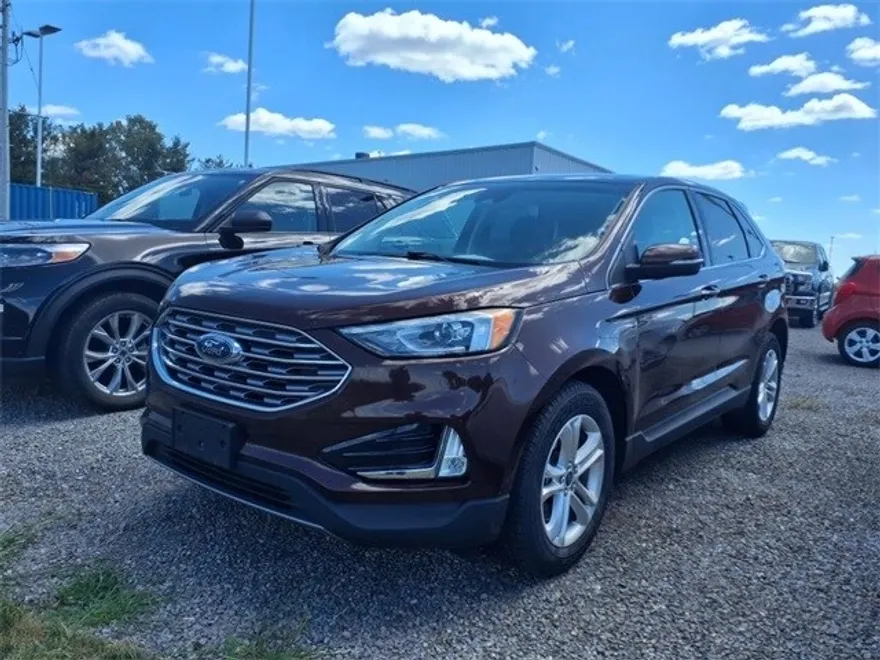 2019 Ford Edge SEL photo 1
