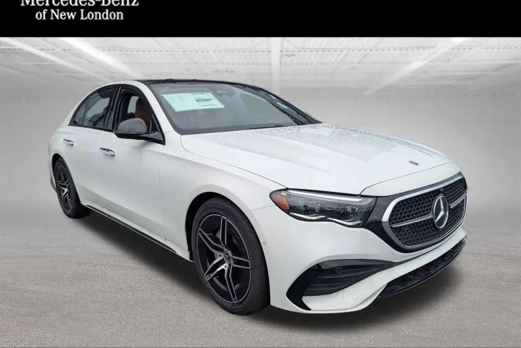 2025 Mercedes Benz E 350 4MATIC photo 1
