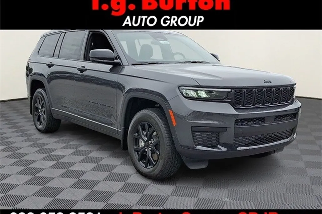 2025 Jeep Grand Cherokee Altitude photo 1
