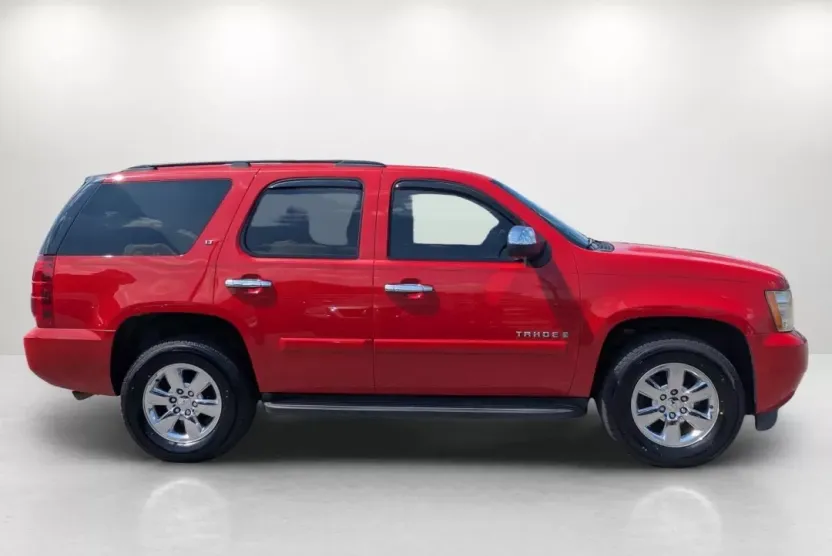 2008 Chevrolet Tahoe LS photo 1