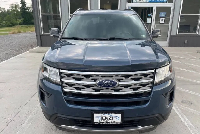 2018 Ford Explorer XLT photo 1