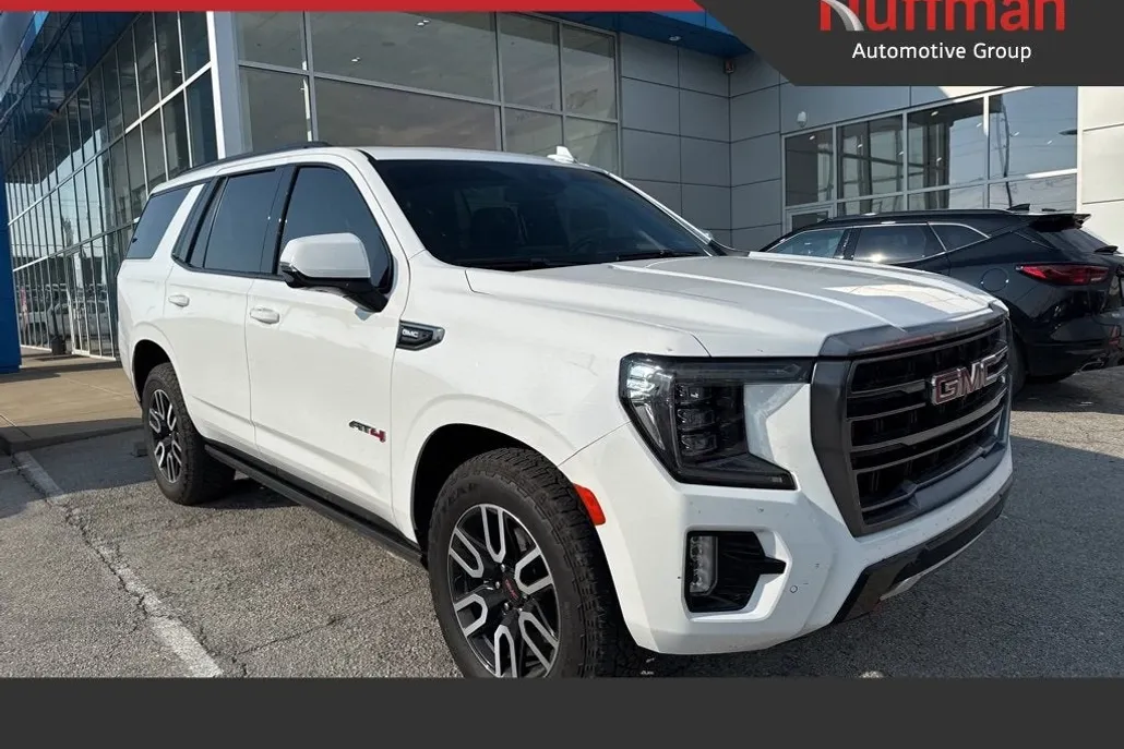 2023 Gmc Yukon AT4 photo 1