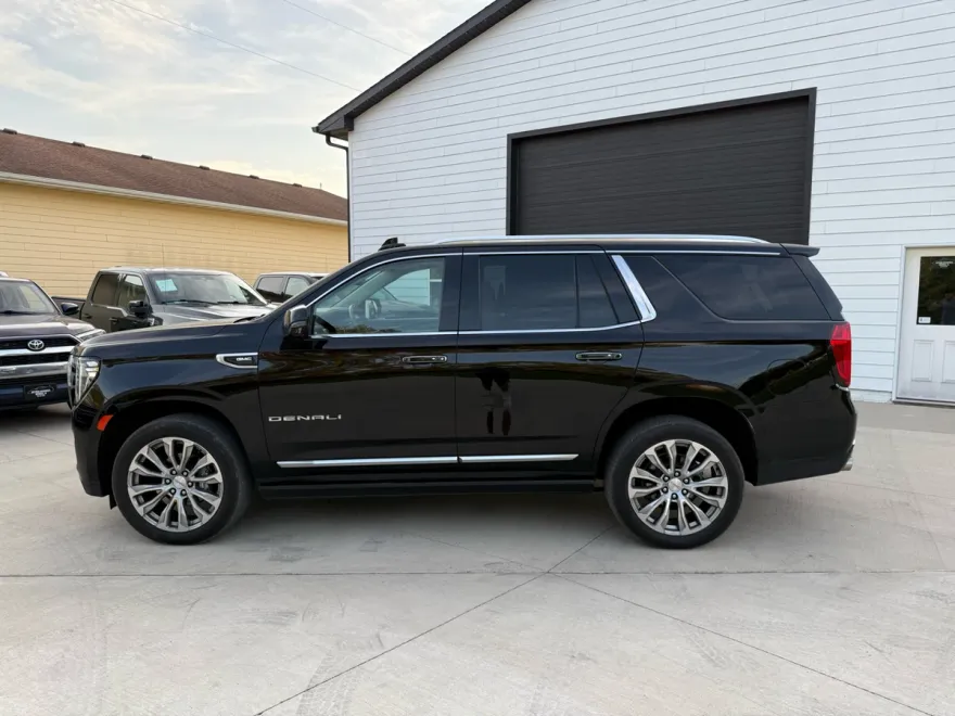 2022 Gmc Yukon Denali photo 1