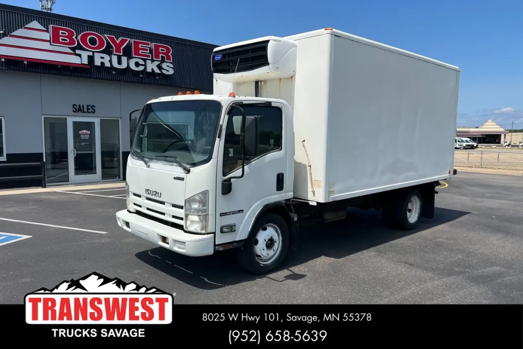 2015 Isuzu NPR photo 1