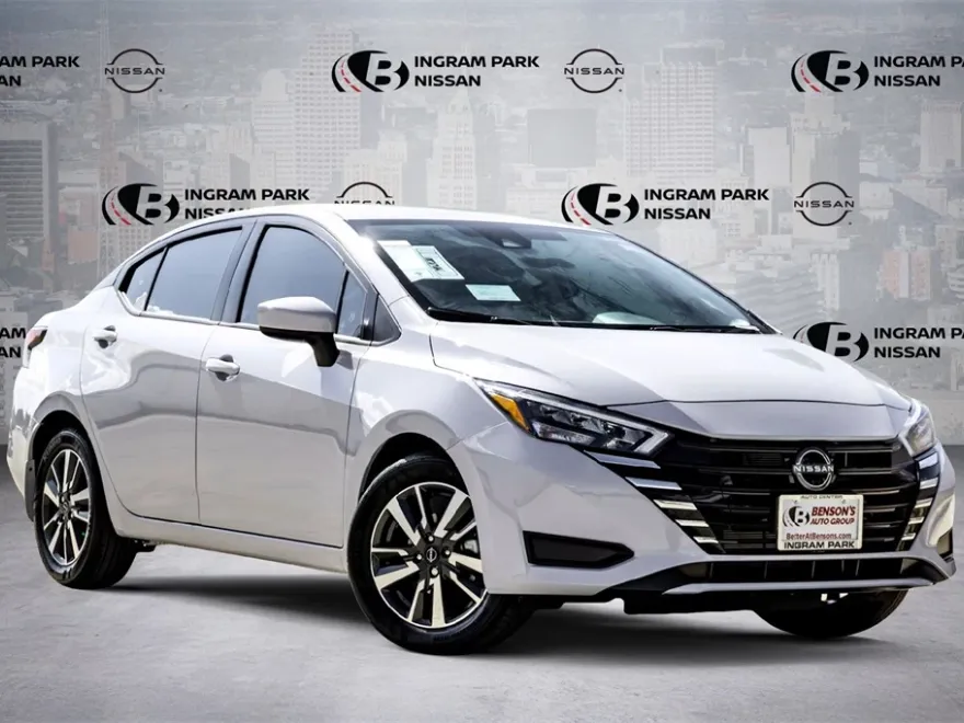 2025 Nissan Versa SV photo 1