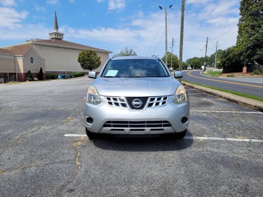 2012 Nissan Rogue SV photo 1