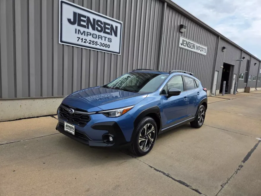 2024 Subaru Crosstrek Premium photo 1