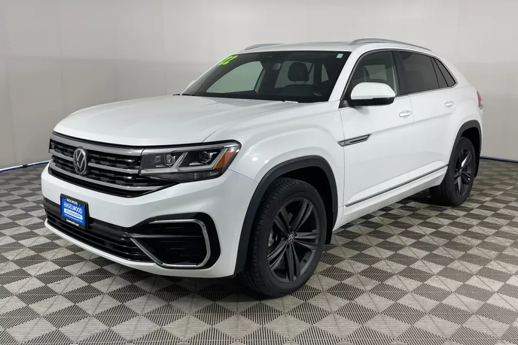 2022 Volkswagen Atlas Cross Sport SEL R-Line photo 1