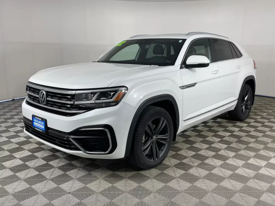2022 Volkswagen Atlas Cross Sport SEL R-Line photo 1
