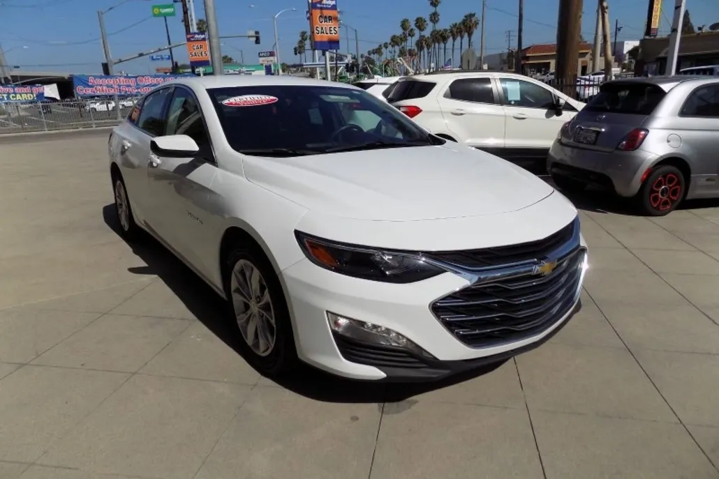 2023 Chevrolet Malibu 1LT photo 1