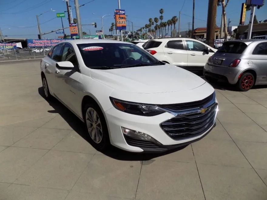 2023 Chevrolet Malibu 1LT photo 1