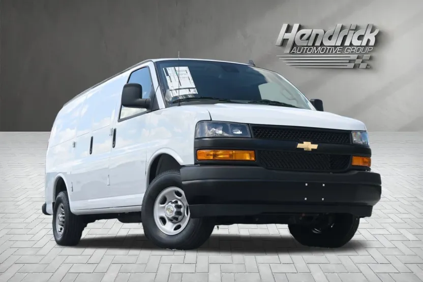 2024 Chevrolet Express Cargo 2500 photo 1