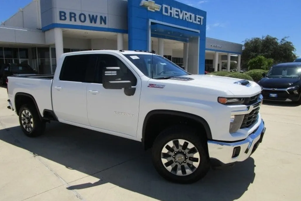 2025 Chevrolet Silverado 2500HD LT photo 1