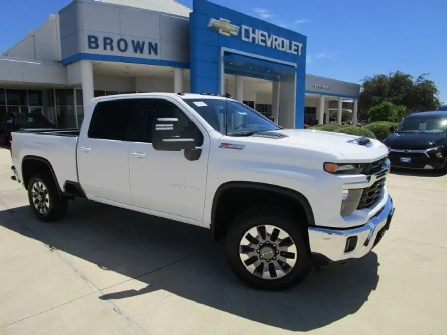 2025 Chevrolet Silverado 2500HD LT photo 1