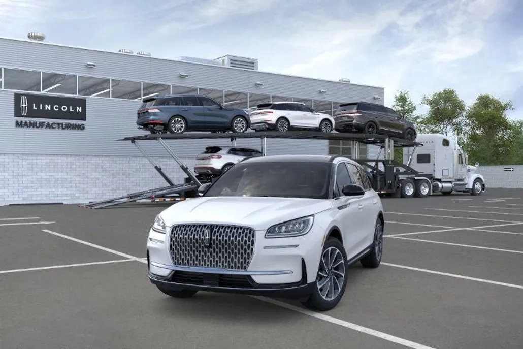 2025 Lincoln Corsair Premiere photo 1