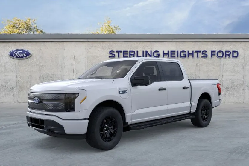 2025 Ford F-150 Lightning XLT photo 1