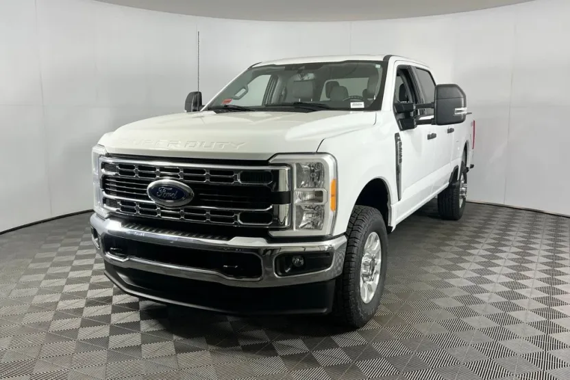 2023 Ford F-250 photo 1