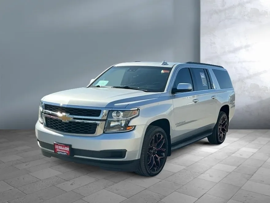 2020 Chevrolet Suburban LT photo 1