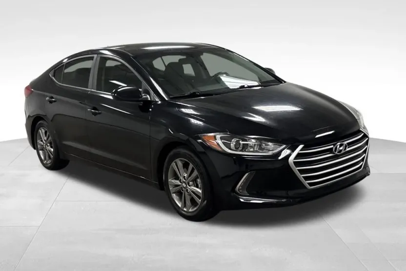 2017 Hyundai Elantra SE photo 1