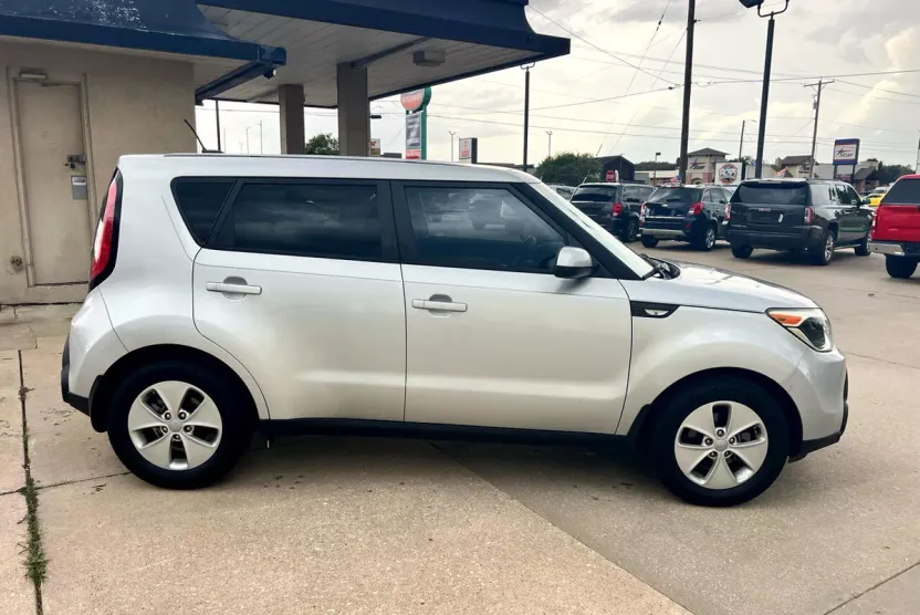 2014 Kia Soul Base photo 1