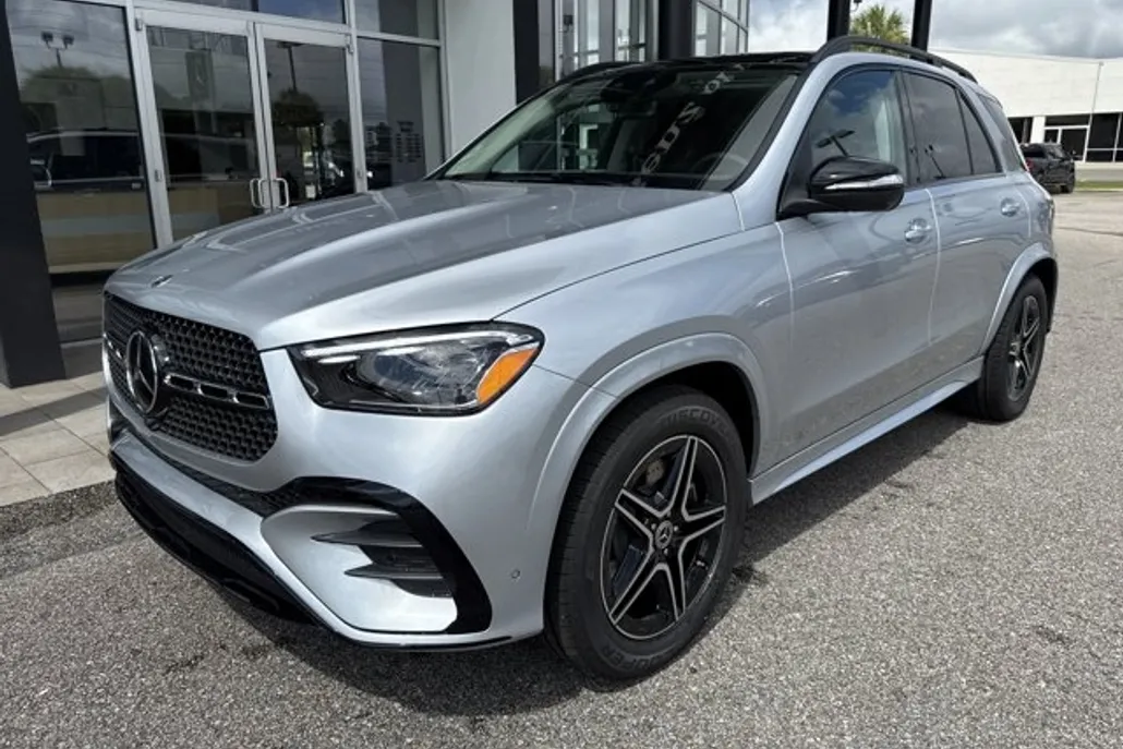 2025 Mercedes Benz GLE 350 4MATIC photo 1