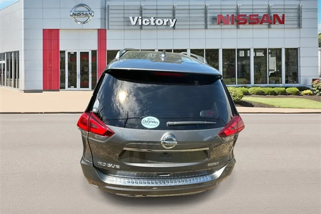 2020 Nissan Rogue S photo 1