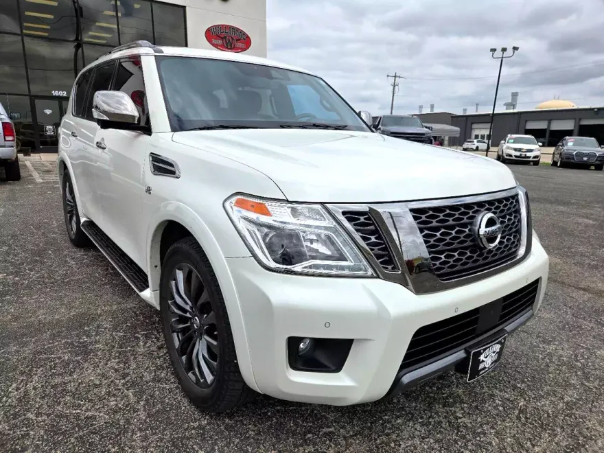 2020 Nissan Armada Platinum photo 1