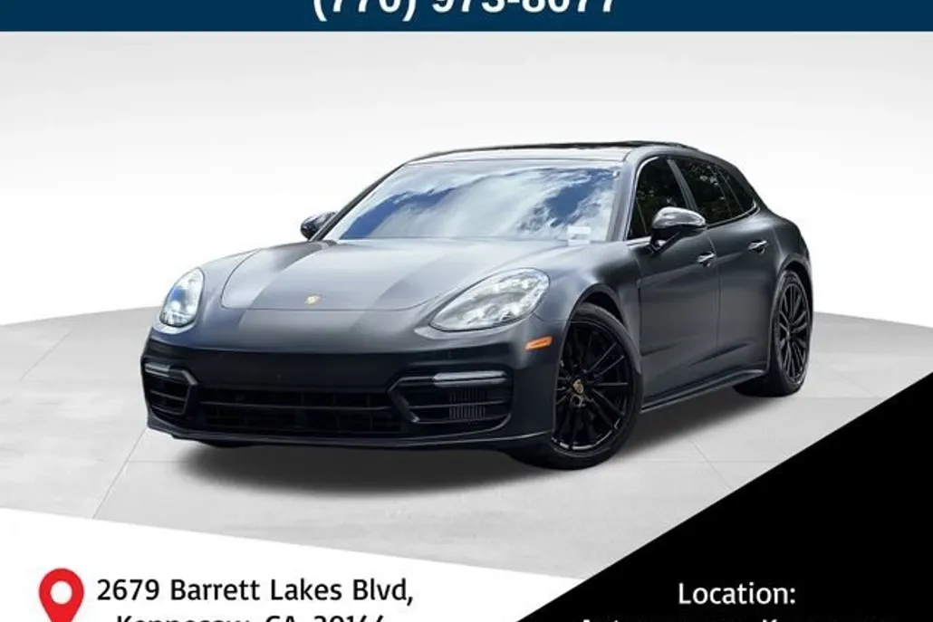 2020 Porsche Panamera GTS Sport Turismo photo 1