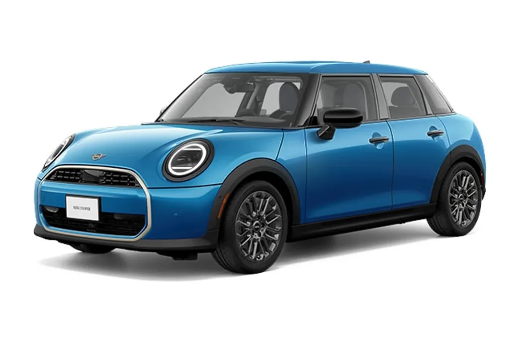 2025 Mini Cooper Hardtop 4 Door Signature photo 1