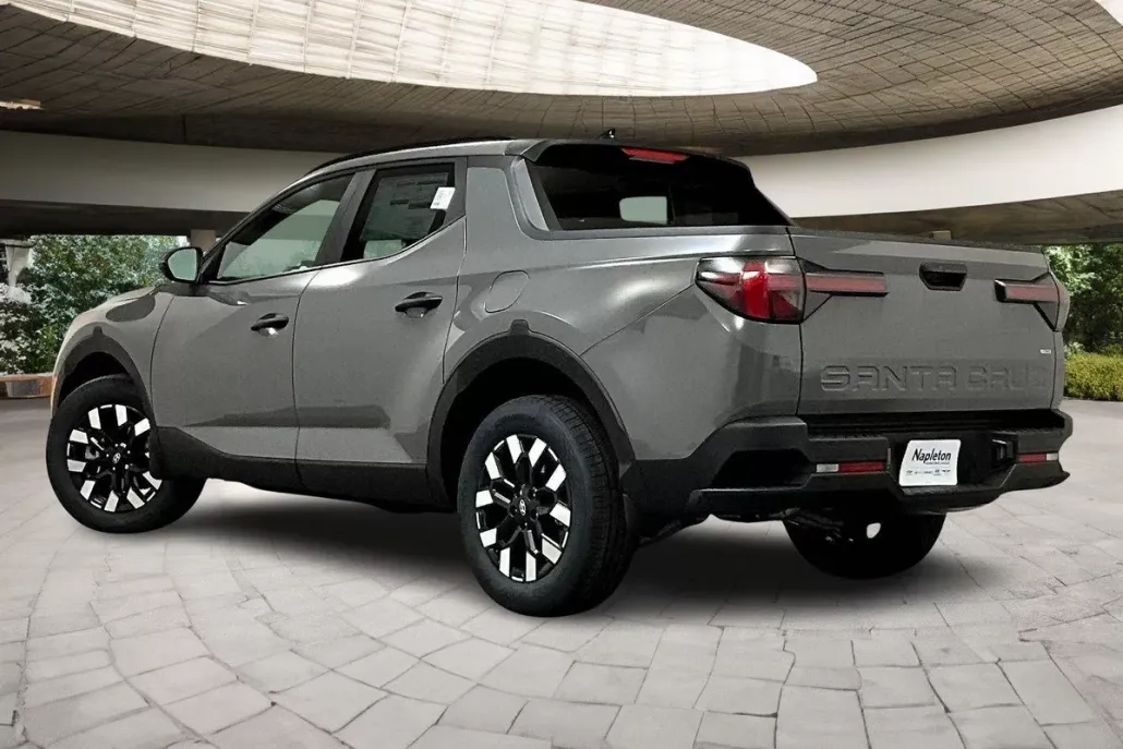 2025 Hyundai Santa Cruz SEL Activity photo 1