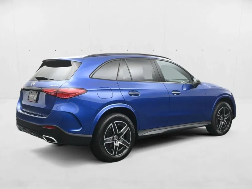 2025 Mercedes Benz GLC 300 4MATIC photo 1