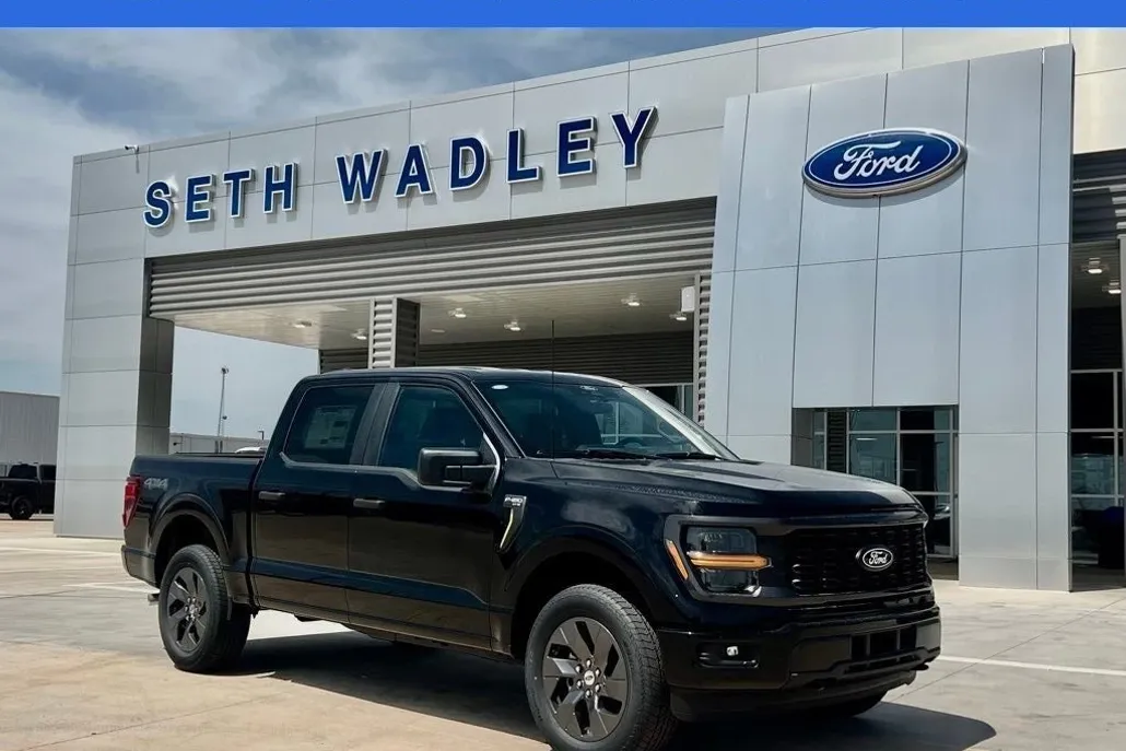 2025 Ford F-150 STX photo 1