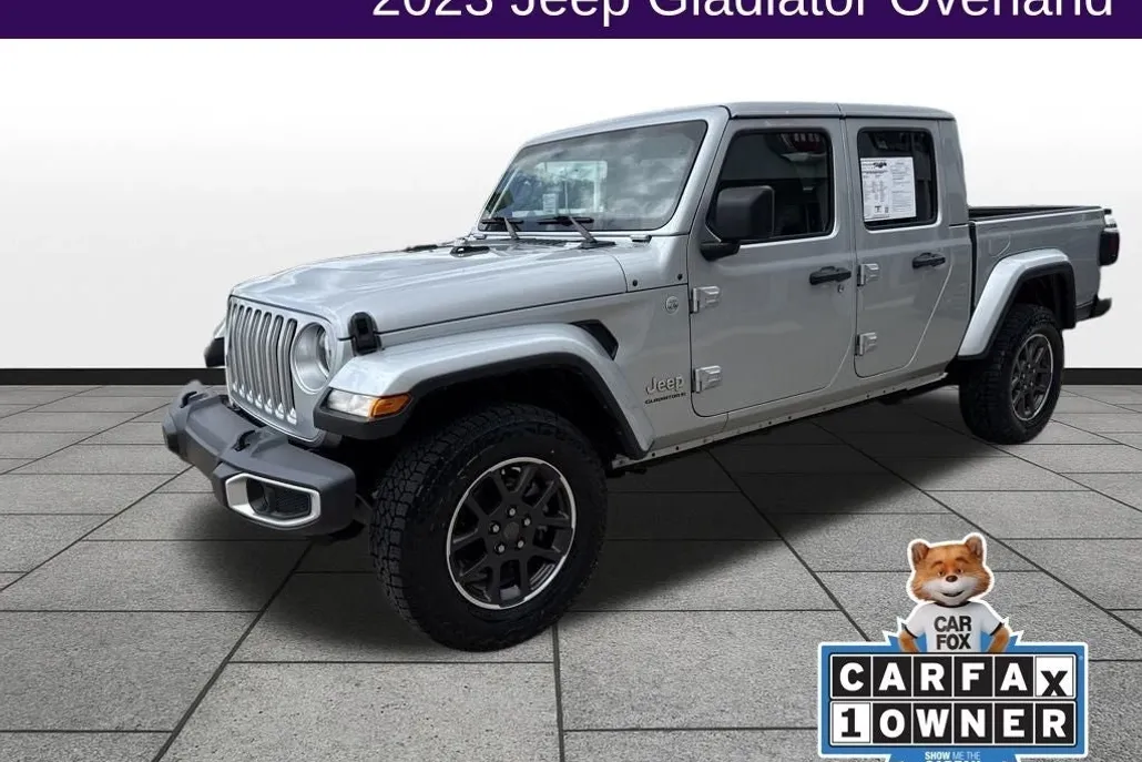 2023 Jeep Gladiator Overland photo 1