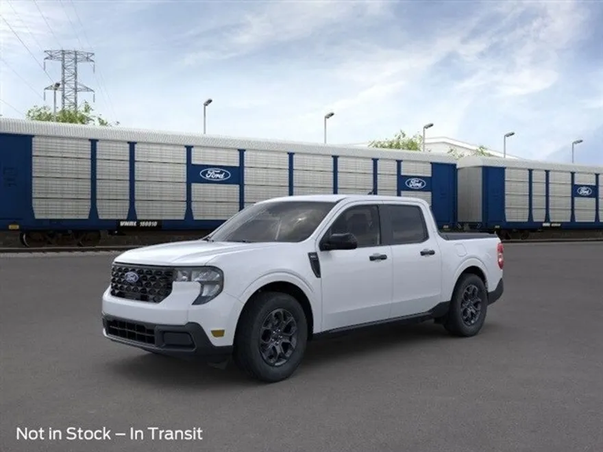 2025 Ford Maverick XLT photo 1