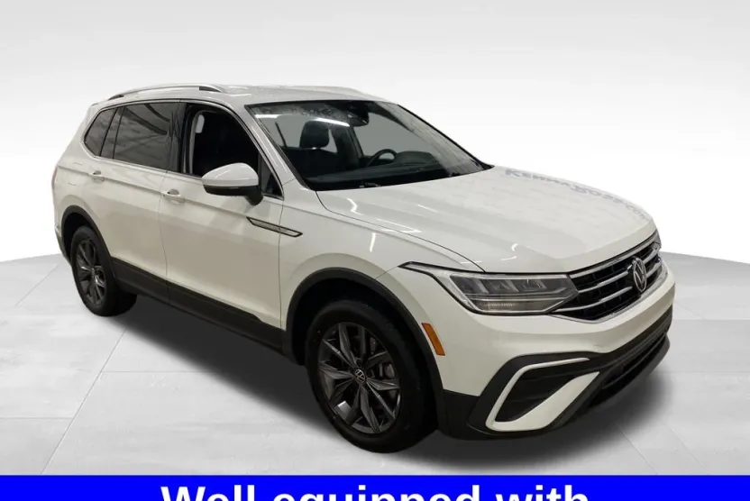 2022 Volkswagen Tiguan SE photo 1