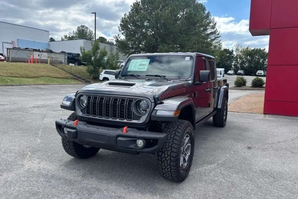 2025 Jeep Gladiator Mojave photo 1