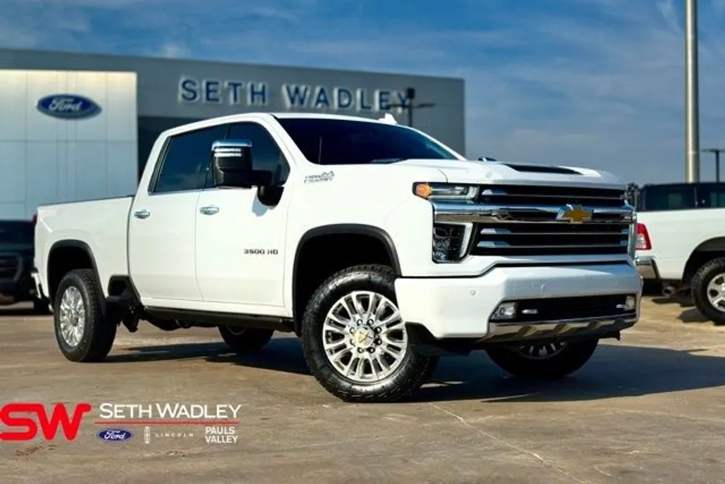 2022 Chevrolet Silverado 3500HD High Country Z71 photo 1