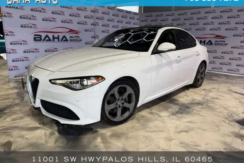 2017 Alfa Romeo Giulia photo 1