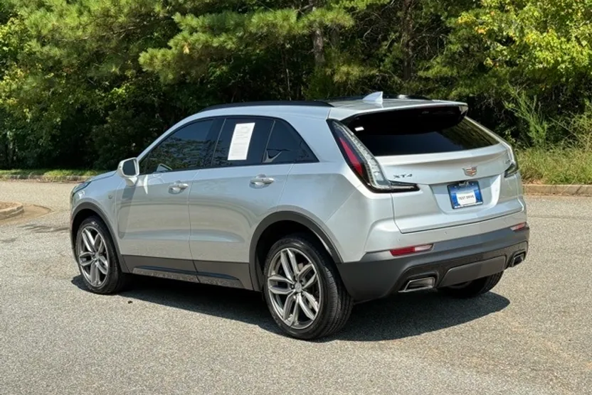 2019 Cadillac XT4 Sport photo 1