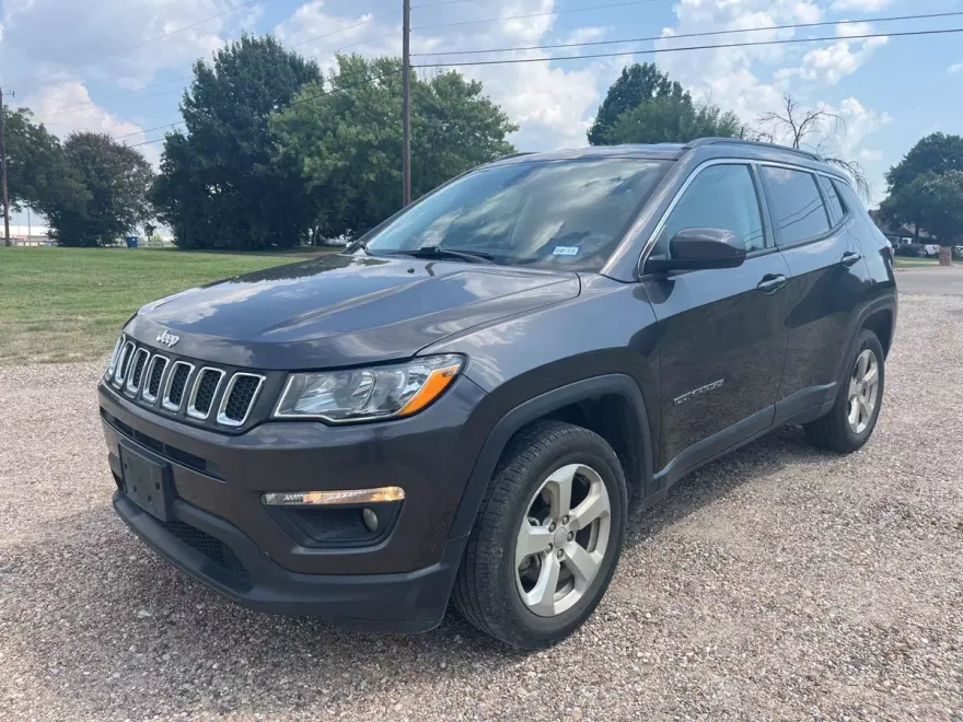 2019 Jeep Compass Latitude photo 1