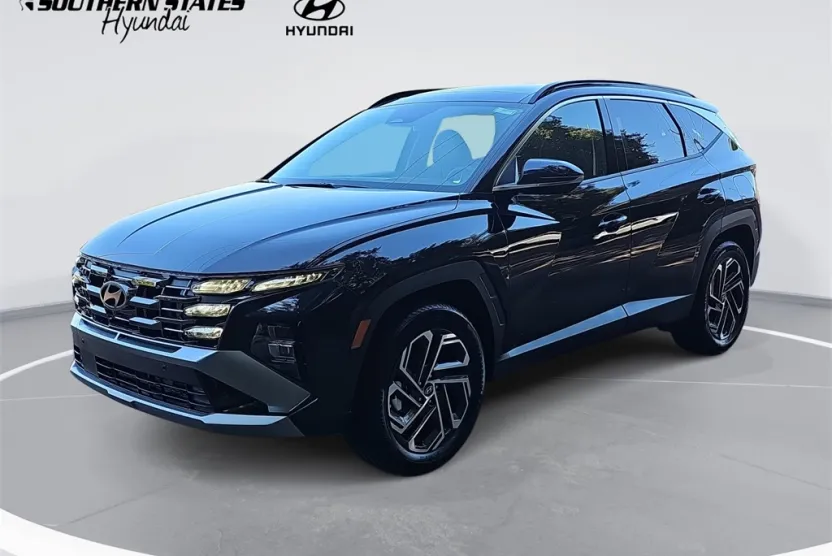 2025 Hyundai Tucson Hybrid Limited photo 1