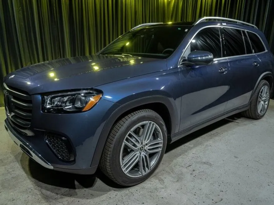 2025 Mercedes Benz GLS 450 photo 1