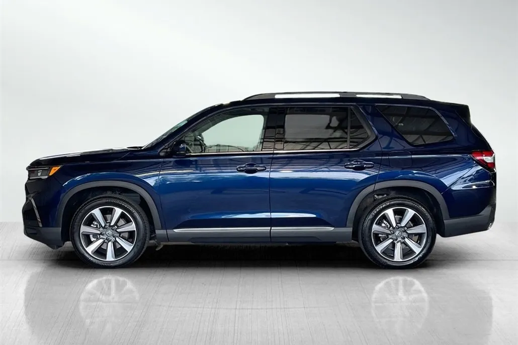 2025 Honda Pilot Elite photo 1