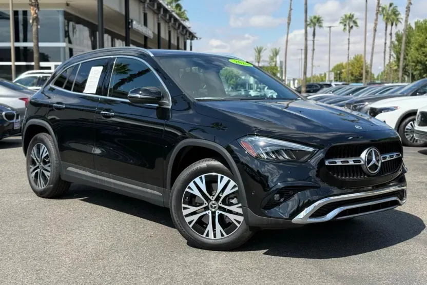 2025 Mercedes Benz GLA 250 4MATIC photo 1
