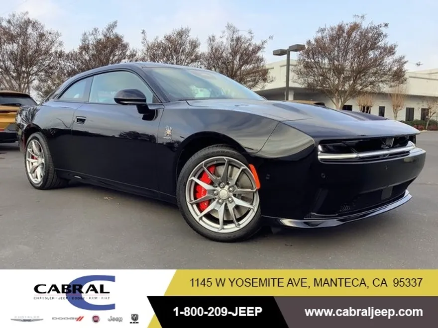 2024 Dodge Charger Daytona Scat Pack photo 1