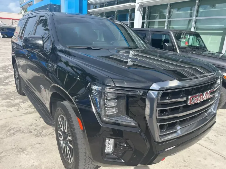 2023 Gmc Yukon AT4 photo 1