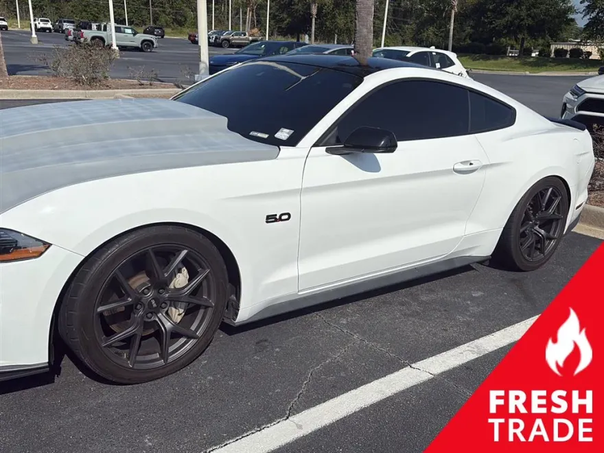 2021 Ford Mustang GT Premium photo 1
