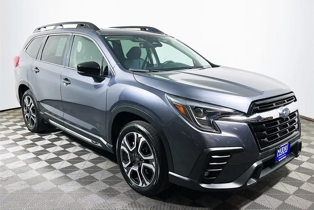 2024 Subaru Ascent Limited photo 1