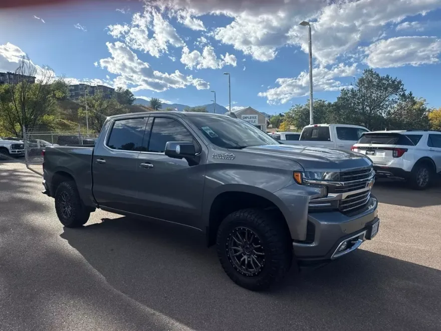 2020 Chevrolet Silverado 1500 High Country photo 1